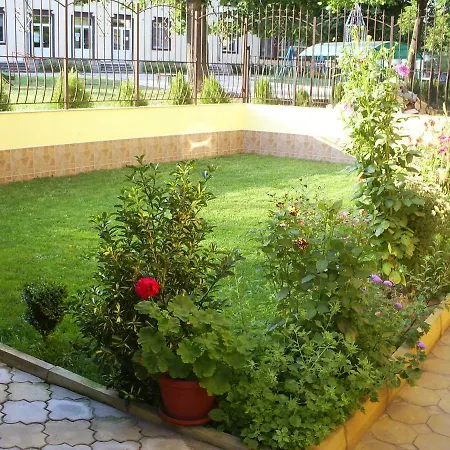 фантазия 招待所 3*