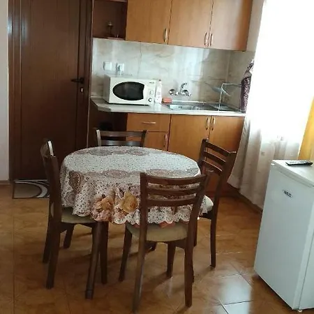 фантазия 招待所 特里亚夫纳